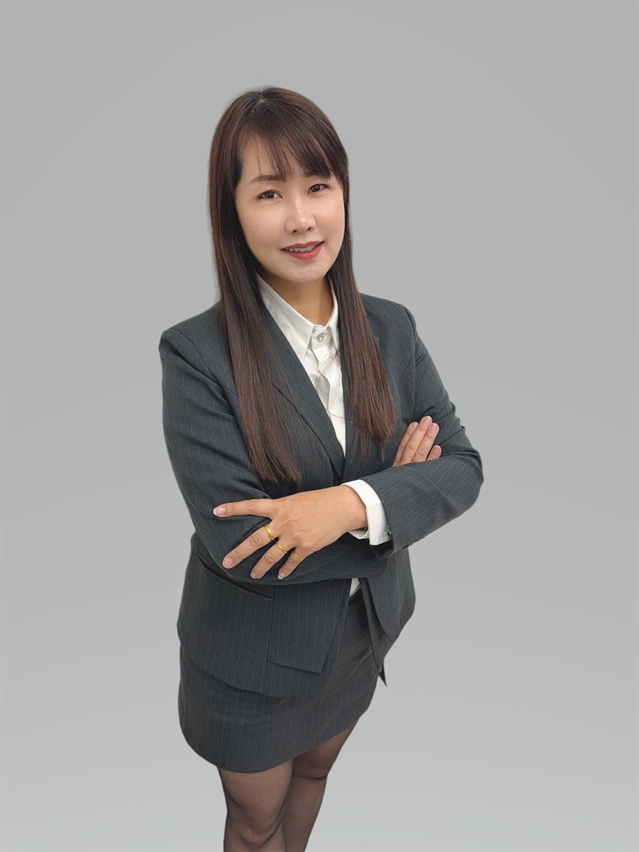 戴菲汎專業房仲形象照